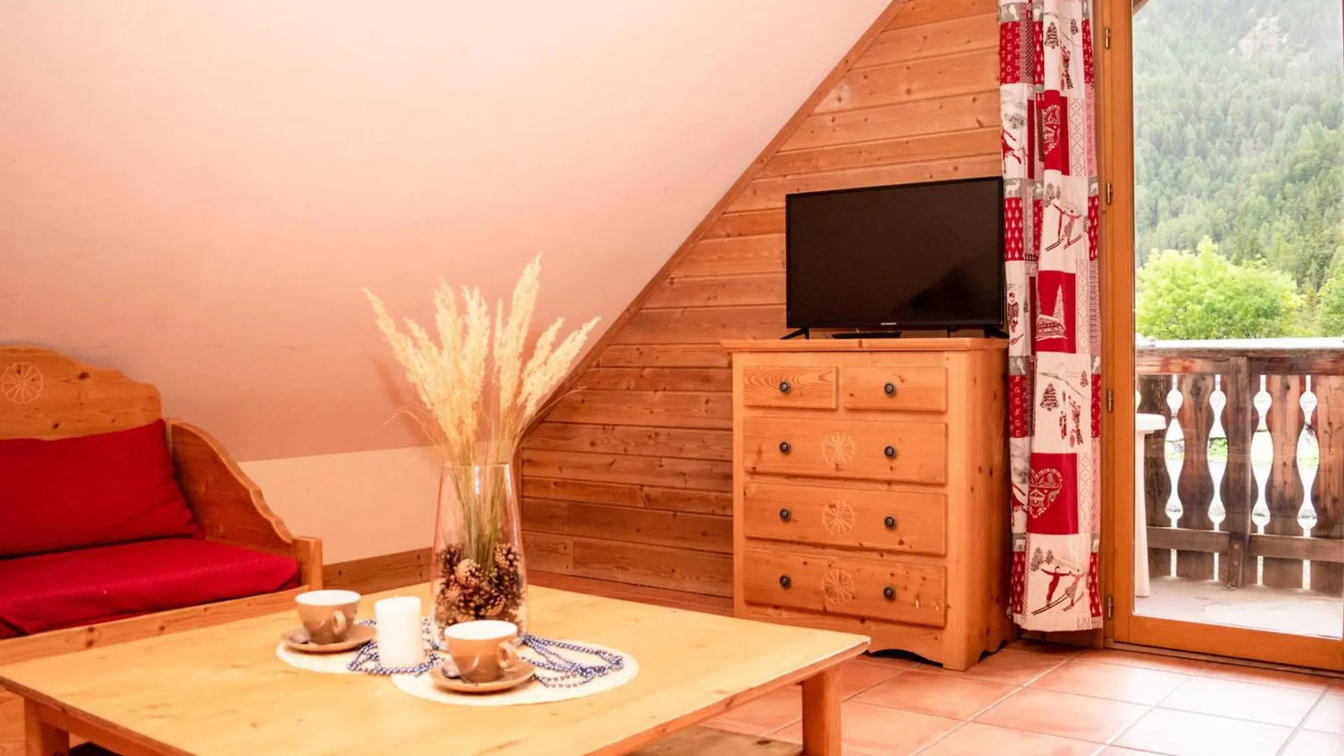 Appartement Duplex 2 Pieces Avec Balcon A Pra Loup 1500, Residence Les Chalets De Praroustan - Fr-1-504-102 Uvernet